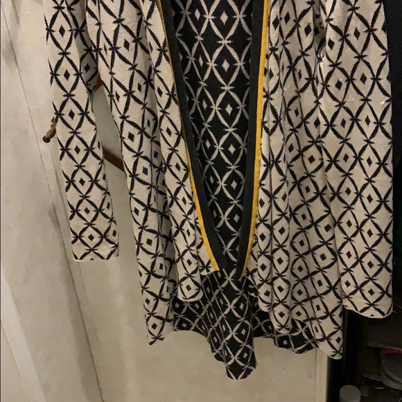 Belle Cream w/ Black Pattern Cardigan - Picture 5 of 6